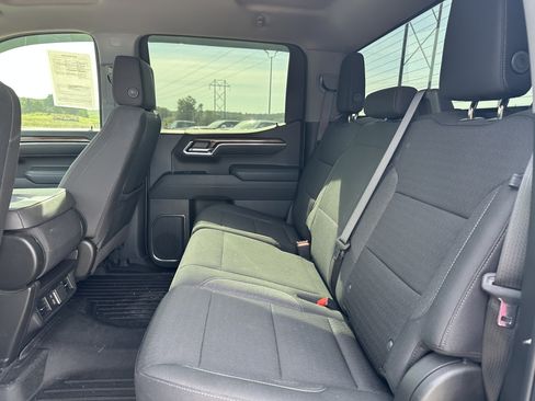 Used 2025 Chevrolet Silverado 1500 RST AWD/4WD image 29