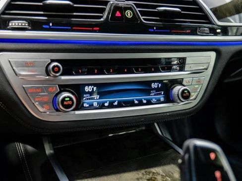 Used 2021 BMW 740i w/ M Sport Package RWD image 38