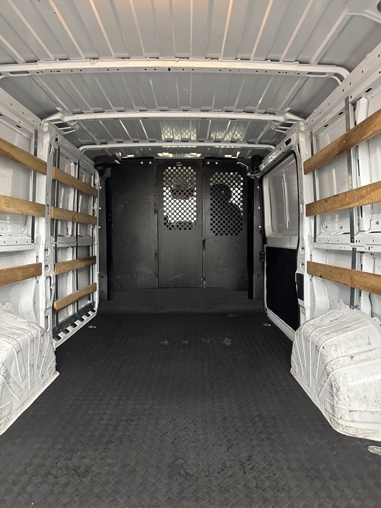 Used 2025 RAM ProMaster 2500 w/ U-Haul Equipment Group FWD image 19