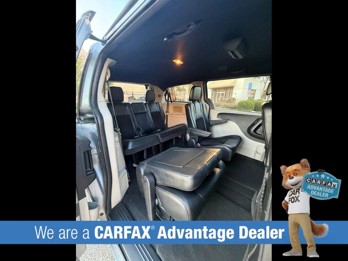 Used 2018 Dodge Grand Caravan SXT FWD image 48