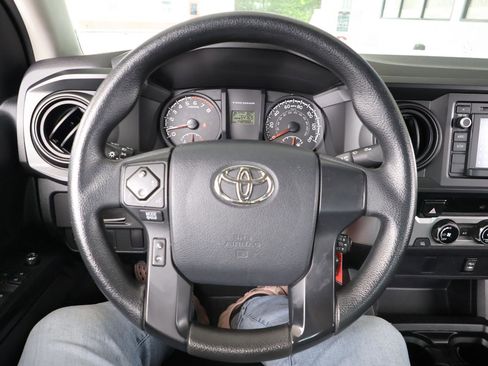Used 2016 Toyota Tacoma SR w/ SR Convenience Package RWD image 27