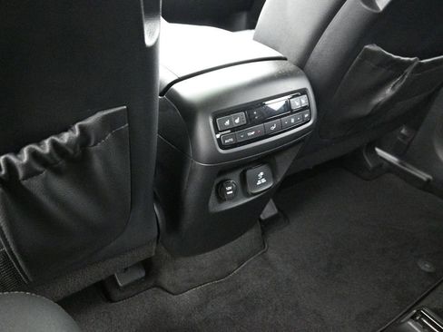 Used 2023 Hyundai Palisade Limited w/ Cargo Package image 21