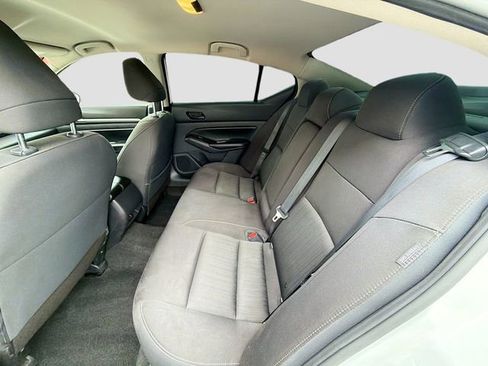 Used 2023 Nissan Altima 2.5 SV FWD image 22