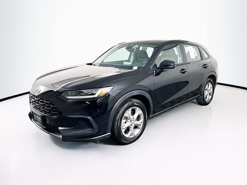 Used 2025 Honda HR-V LX image 3