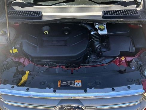 Used 2018 Ford Escape Titanium AWD/4WD image 9