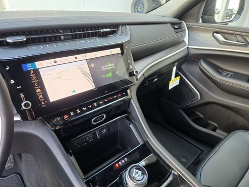 New 2026 Jeep Grand Cherokee L Limited image 14