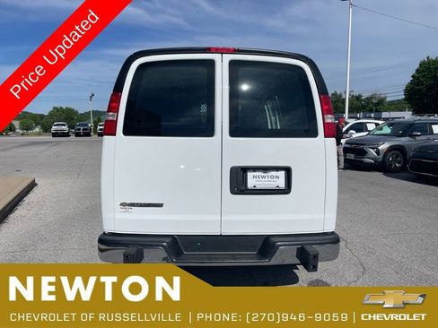 Used 2024 Chevrolet Express 2500 w/ Driver Convenience Package RWD image 30