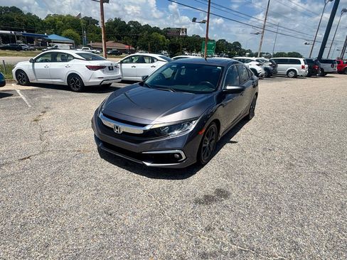 Used 2019 Honda Civic EX image 10