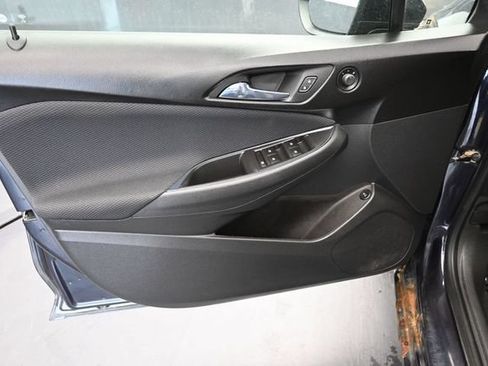 Used 2016 Chevrolet Cruze LS FWD image 16