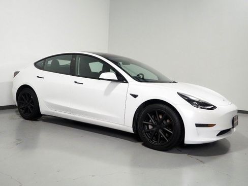 Used 2023 Tesla Model 3 RWD image 1