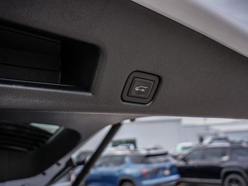New 2026 Chevrolet Traverse High Country w/ LPO, Floor Liner Package FWD image 71