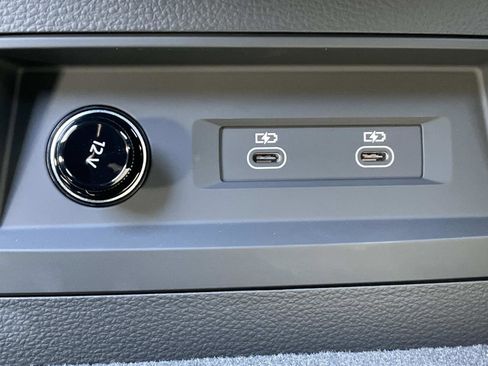 Used 2025 Audi Q8 Prestige w/ Prestige Package image 14