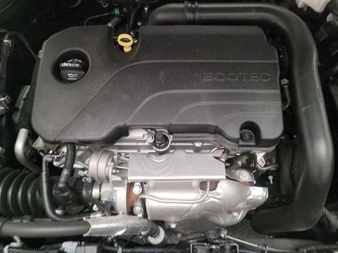 Used 2024 Chevrolet Malibu LT image 30