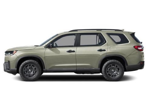 New 2026 Honda Pilot TrailSport image 3