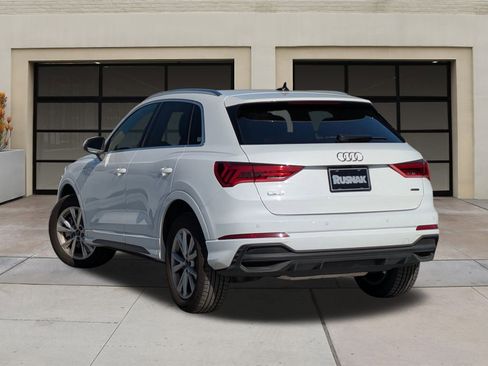 Used 2024 Audi Q3 2.0T Premium image 2