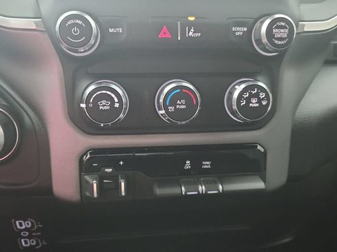 Used 2024 RAM 2500 Big Horn w/ Safety Group AWD/4WD image 29