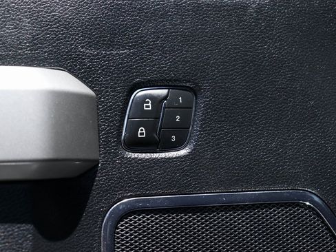 Used 2019 Ford F450 Lariat image 15