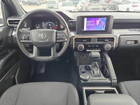 Used 2025 Toyota Tacoma SR5 AWD/4WD image 28