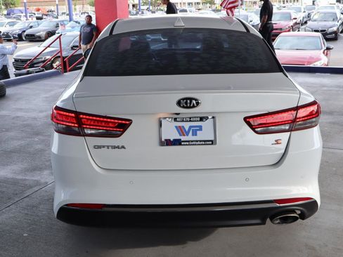 Used 2018 Kia Optima S image 6