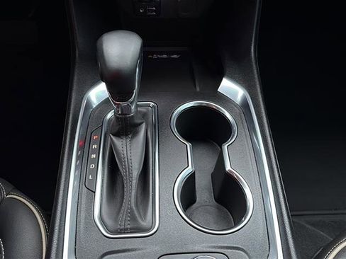 Used 2023 Chevrolet Traverse Premier w/ Redline Edition image 29