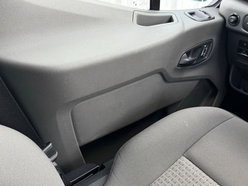 Used 2025 Ford Transit 350 XLT image 28