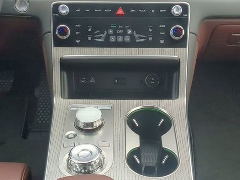 New 2026 Genesis GV80 3.5T Prestige AWD/4WD image 17