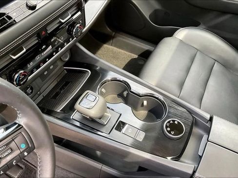 Certified 2024 Nissan Rogue SL w/ SL Premium Package AWD/4WD image 13