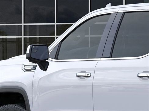 New 2026 GMC Sierra 1500 SLT image 12