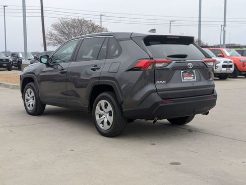 Used 2024 Toyota RAV4 LE image 7