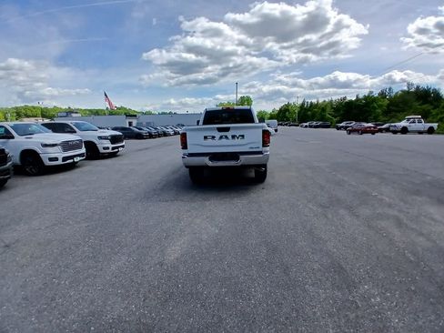 New 2026 RAM 2500 Tradesman AWD/4WD image 5