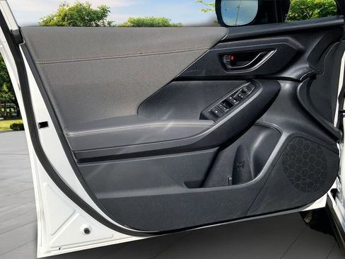 Certified 2025 Subaru Crosstrek 2.5i Sport w/ Crosstrek Mirror Package image 18