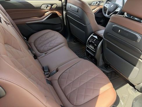 New 2026 BMW X7 xDrive40i image 13