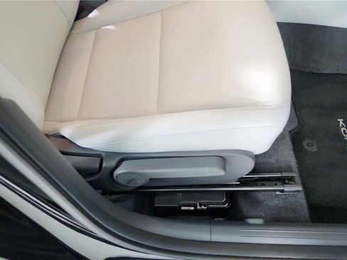 Used 2025 Hyundai Kona SEL AWD/4WD image 19