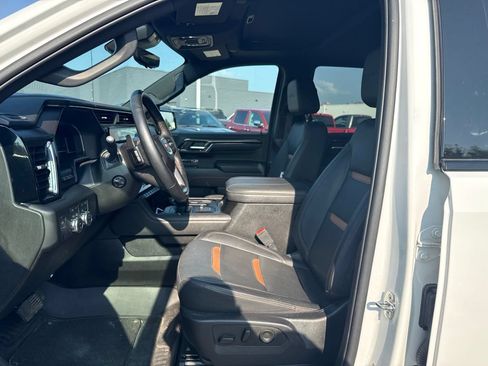 Used 2024 GMC Sierra 1500 AT4 w/ Technology Package AWD/4WD image 14