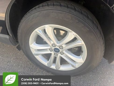 Used 2019 Ford Edge SEL w/ Cold Weather Package AWD/4WD image 9