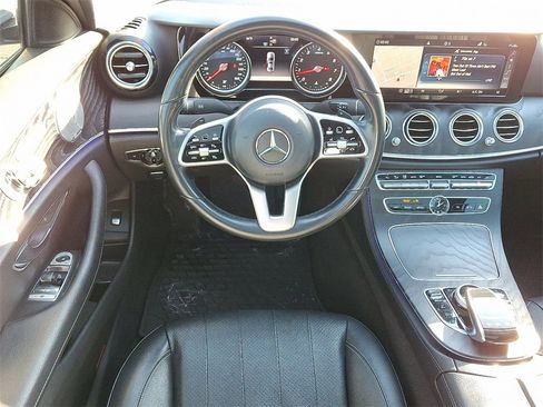 Used 2019 Mercedes-Benz E 300 E 300 image 12