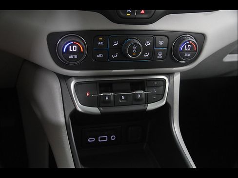 Used 2023 GMC Terrain SLT w/ Infotainment Package II AWD/4WD image 15