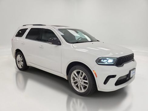 Used 2024 Dodge Durango GT AWD/4WD image 2
