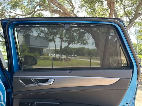 Used 2024 Volkswagen Atlas Cross Sport SE w/ Panoramic Sunroof Package FWD image 53