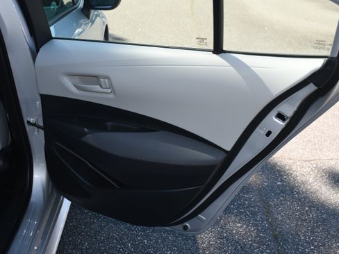 Used 2024 Toyota Corolla LE image 18