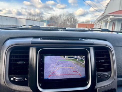 Used 2014 RAM 1500 Express image 19