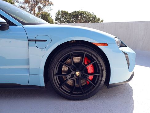 Certified 2023 Porsche Taycan GTS image 11