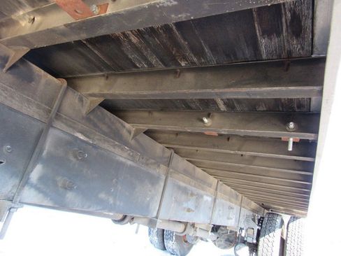 Used 2016 Ford F650 2WD Regular Cab Super Duty image 34