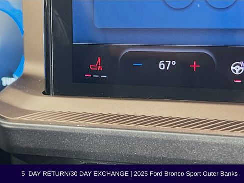 Used 2025 Ford Bronco Sport Outer Banks AWD/4WD image 25