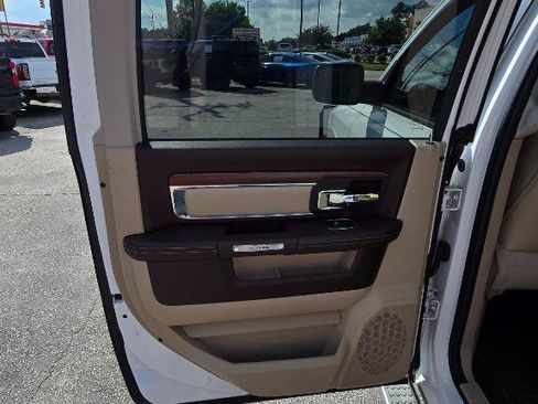 Used 2014 RAM 1500 Laramie w/ Convenience Group AWD/4WD image 15