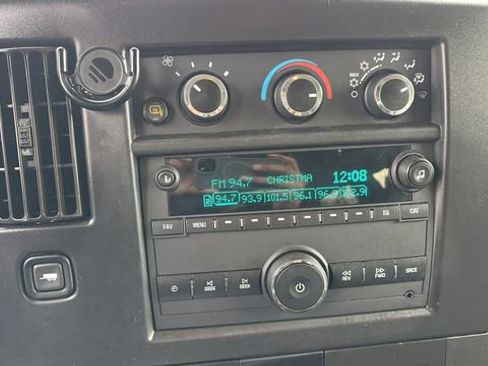 Used 2022 Chevrolet Express 3500 LS image 25