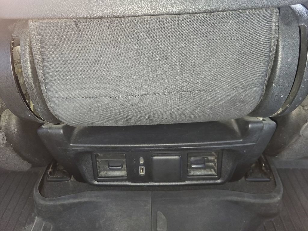Used 2022 Chevrolet Silverado 1500 RST AWD/4WD image 27