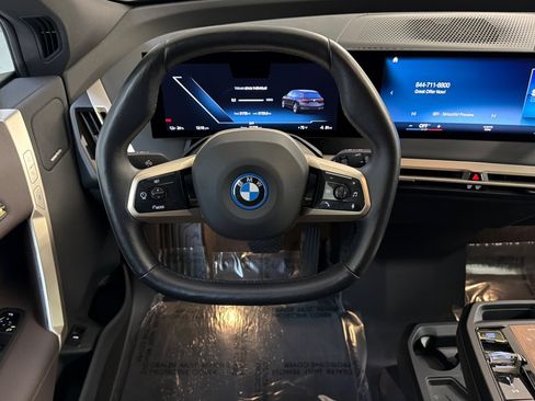 Used 2023 BMW iX xDrive50 w/ Premium Package AWD/4WD image 28