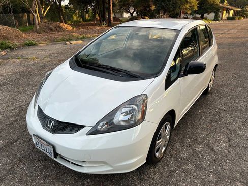 Used 2010 Honda Fit image 3