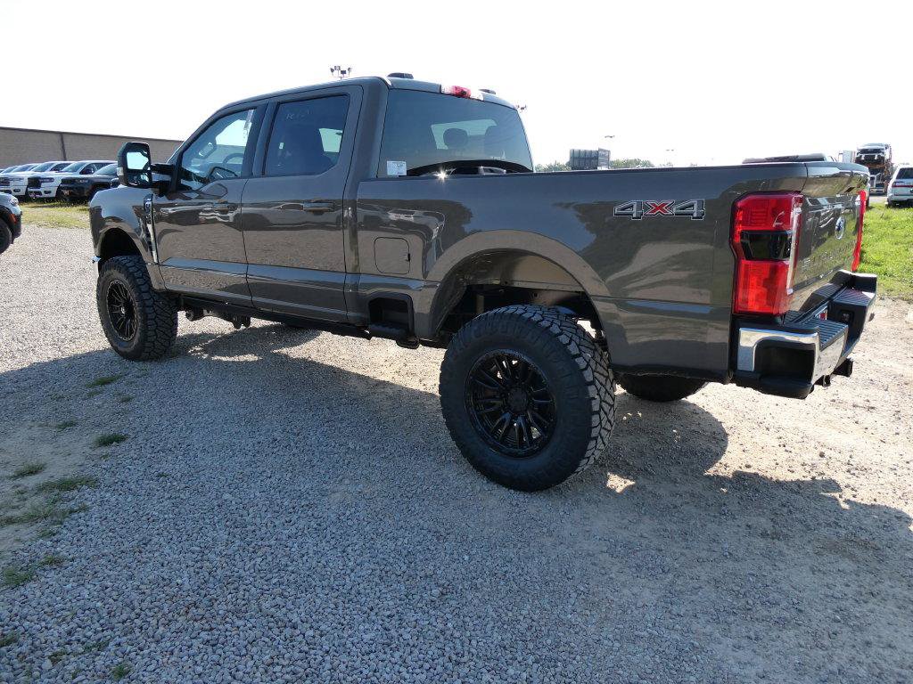 New 2026 Ford F250 XLT w/ XLT Premium Package AWD/4WD image 10